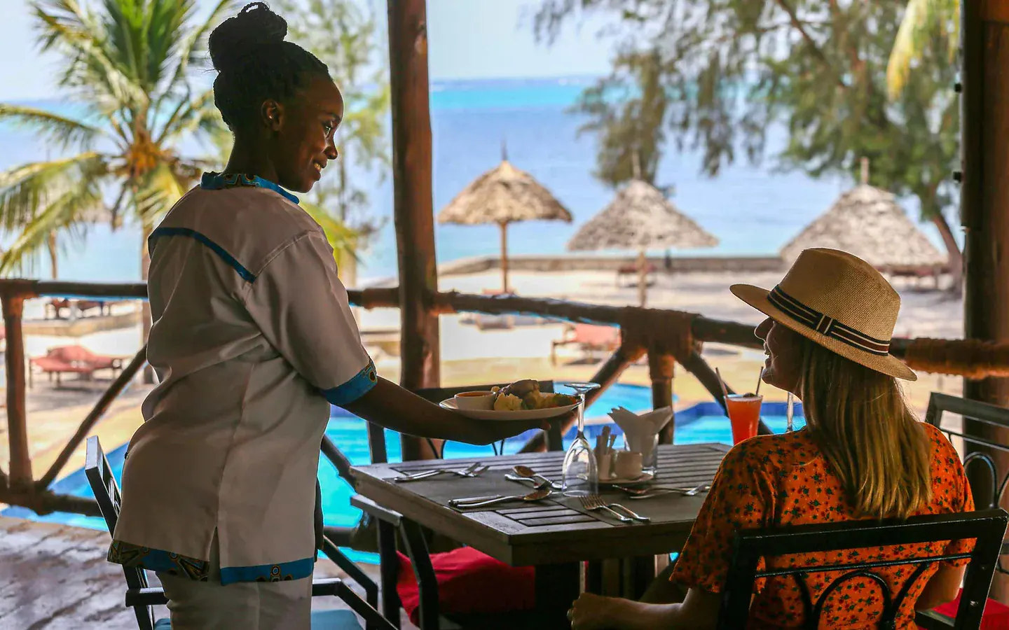 Bahari Restaurant 2.jpg