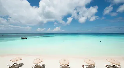Africa_Spirit_Services_Hotels-min.jpg